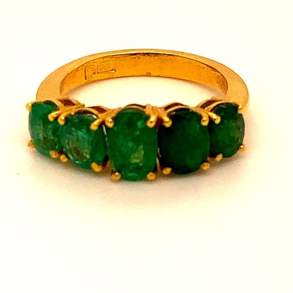 Emerald 3.60ct Solid 22K Yellow Gold Ring - Picture 5 of 9